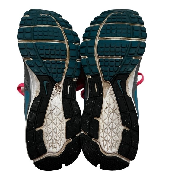 Nike Women's Revolution 2 Running Shoe Sneakers, size 8 - Picture 5 of 8